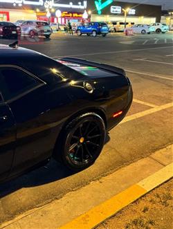 دۆج چالنجەر